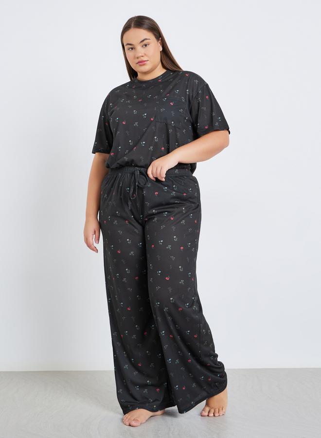 Styli Plus Size Floral Print T-Shirt and Pyjama Set - Image 5